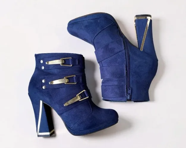 bota feminina marca vizzano de camurça cor azul tamanho 33