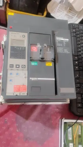 Disjuntor Schneider Masterpact NT06 H1 Ui 1000v Unimp 12k