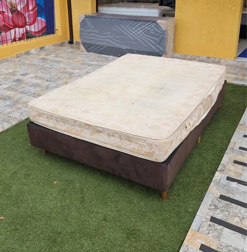 Cama de Casal USADA BASE + Colchão - Entrego!