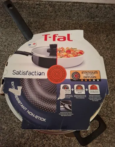 Caçarola c/tampa T Fal Importada