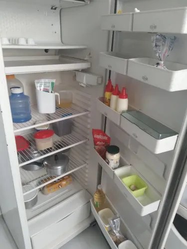 Geladeira Brastemp. motor não está ligando
