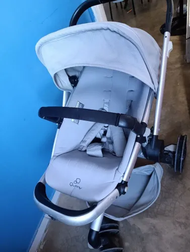 Carrinho de bebê Quinny