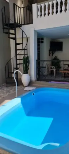 Sobrado com 4 dormitórios à venda, 330 m² por R$ 1.000.000,00 - Centro - Taubaté/SP