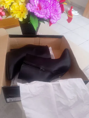Bota cano médio nova valor 100 