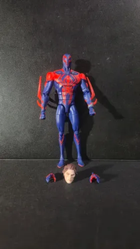 Homem-Aranha 2099 (através do aranhaverso) - Marvel Legends