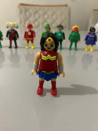 Mulher Maravilha DC Playmobil Kinder Ovo