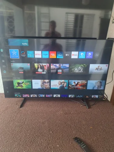 TV SMART SANSUNG 4K 50 POLEGADAS TUDO EM UM FUNCIONANDO PERFEITAMENTE ACEITO CARTÃO