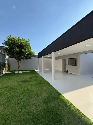 Casa c/ENTRADA REDUZIDA 11 MIL! 3Q sendo 1S - Churrasqueira Revestida e Quintal Enorme - J