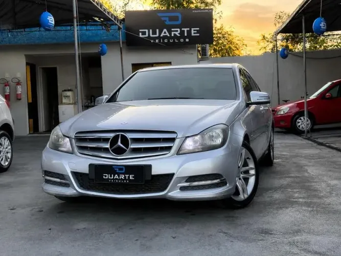 Mercedes-Benz C-180 CGI Classic 1.8 16V 156cv Aut. 2012