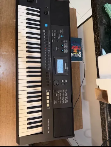 Vendo teclado Yamaha PRS 437e