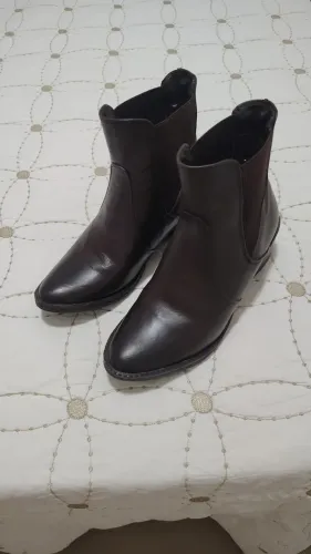 Bota feminina Constance 100% couro 