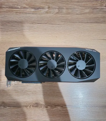 Placa de Vídeo XFX Mercury RX 9070 XT OC BLACK GAMING EDITION WITH AMD Radeon, RGB, 16GB