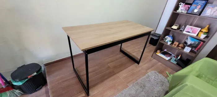 Mesa escrivaninha