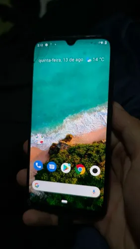 Smartphone Xiaomi Mi A3 | Pequeno Trincado na tela | Funcionando 100%
