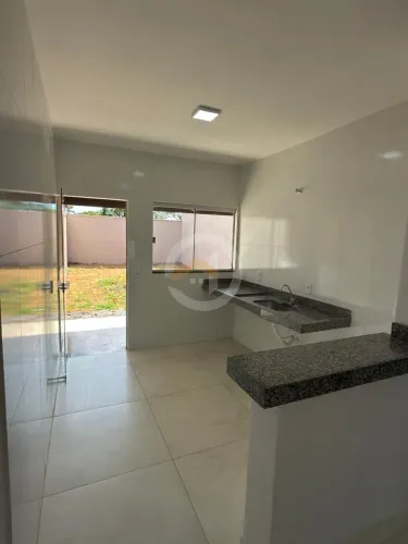 Casa Padrão 3 quartos 1 suíte Próximo ao Anel Viário
