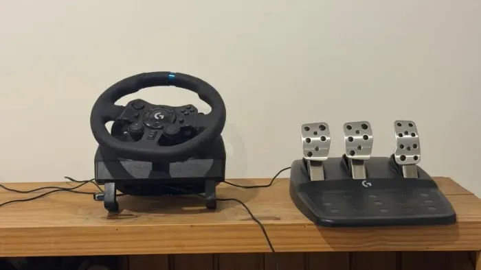 Logitech G923