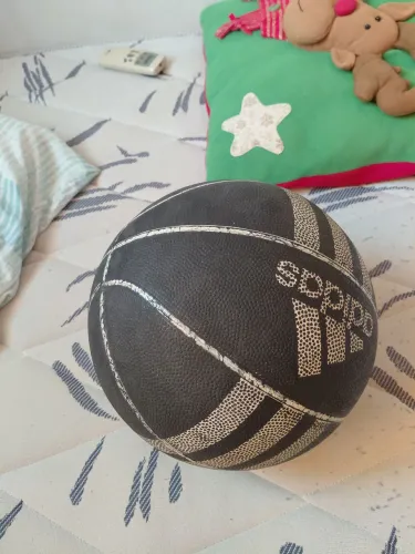 Bola de basquete adidas