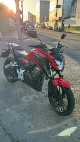 HONDA CB300F 2024