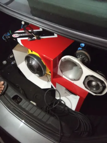 Som automotivo