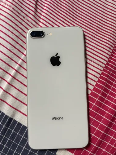 iPhone 8 Plus