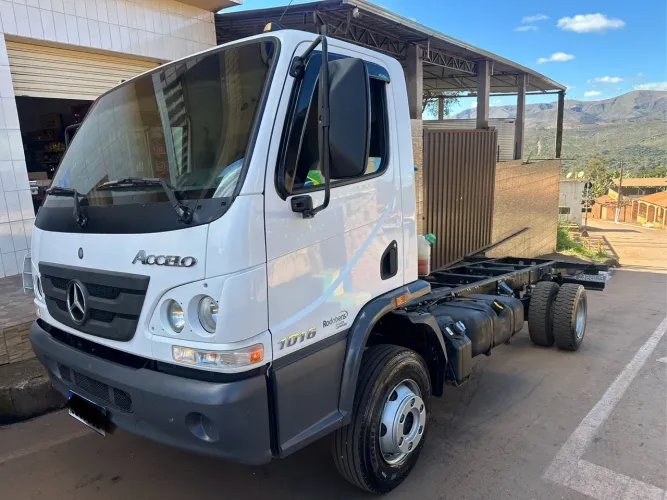 MB Accelo 1016 2018 CE 77 mil kms