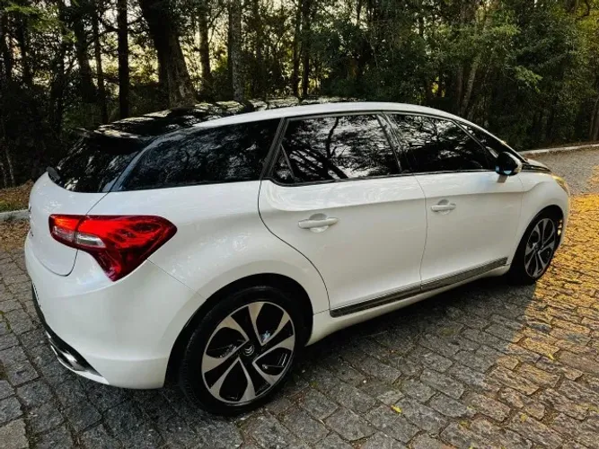 Citroen DS5 1.6 Turbo 16V 5P Aut. 2014