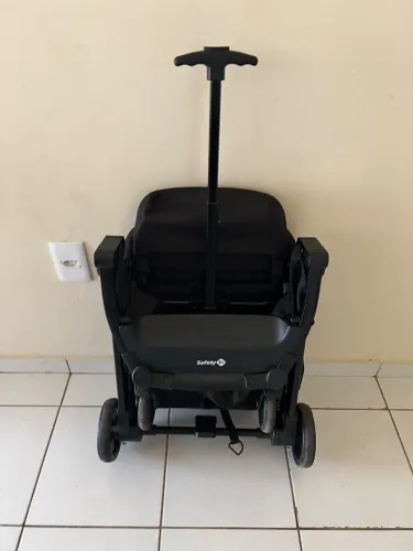 Carrinho de bebê Safaty 1st 