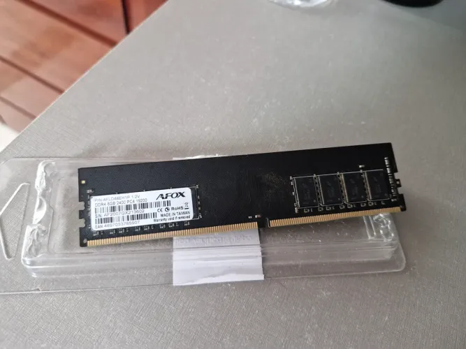 Vendo memória ram 8gb DDR4 2400mhz AFOX