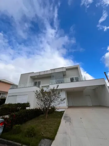 OPORTUNIDADE DE CASA PARA LOCAÇÃO NO MELHOR CONDOMÍNIO RESIDENCIAL DE RESENDE, CONDOMÍNIO