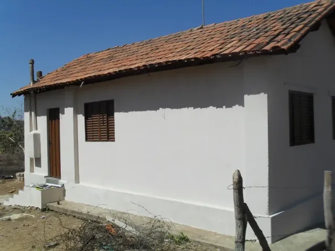 ÁREA 6050 M2 C/ CASA 2 QTOS E ANEXO LATERAL- PEDRO LEOPOLDO/MG