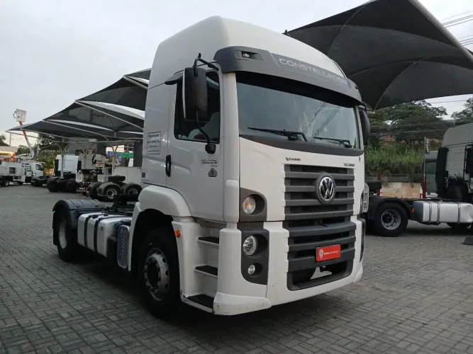 Volkswagen 19.360 Constellat. Tractor (diesel)(E5) 2022/2023 Vamos Seminovos Jacu Pêssego