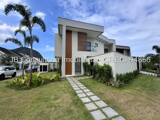 Casa nova 4 suítes com piscina e 3 vagas, condomínio fechado, Vargem Pequena