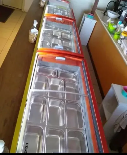 SUPORTE PARA FREEZER,ACAITERIA E SORVETERIA.