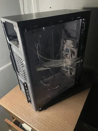 GABINETE TGT 2 FANS RGB