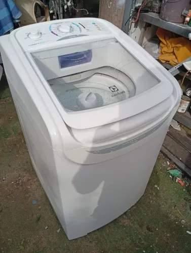 Máquina de lavar roupa Electrolux 10kg funcionando perfeitamente ótima máquina