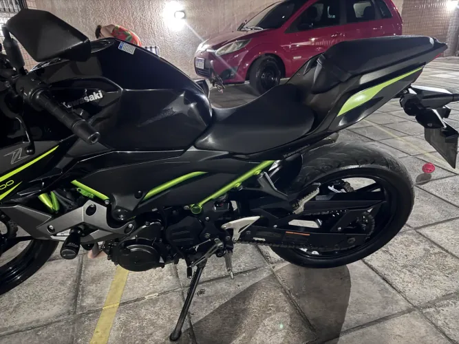 Z400 - Kawasaki