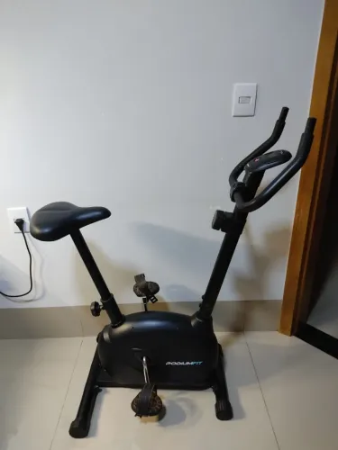 Bicicleta Ergométrica Podiumfit V100 Magnética 8 Cargas 12x Preto
