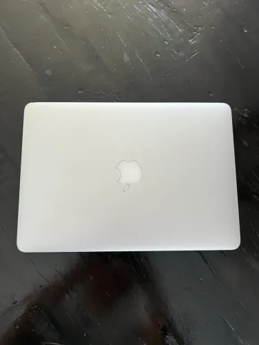 MACBOOK PRO 13" 2.8GB SSD DE 500GB