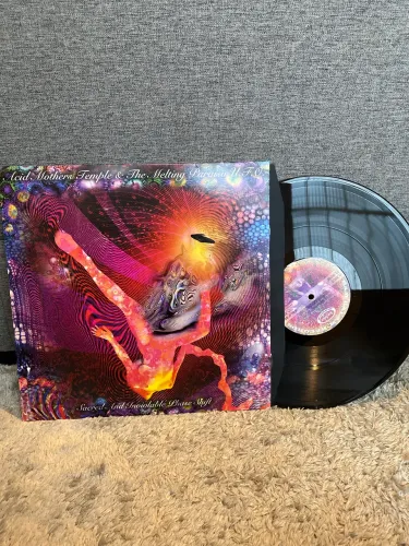 ACID MOTHERS TEMPLE & THE MELTING PARAISO U.F.O. - SACRED & INVIOLABLE PHASE SHIFT