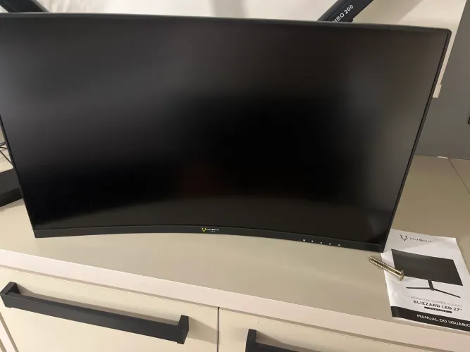 Monitor Husky 240hz + Suporte Nimbo 200