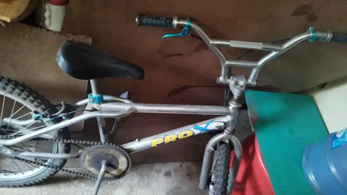 Vendo bicicleta nova guardada a 30 anos