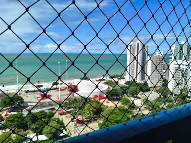 VISTA DEFINIDA PARA O MAR + CONFORTO QUE ENCANTA COM LAZER