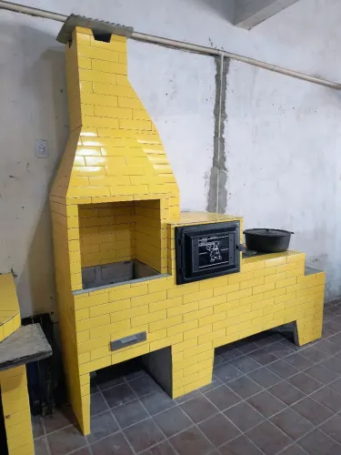 Quite churrasqueira revestida 