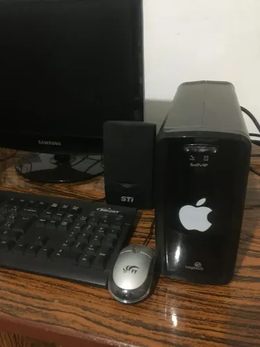 Computador e NoBreak