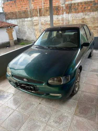 Ford Escort GL 1.8i 16V 4P 2000