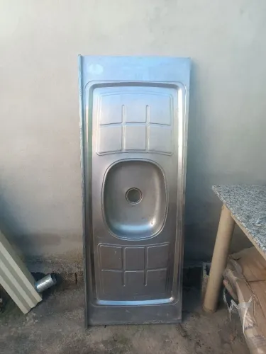 Vende_se pia de cozinha comprimento 2metros largura 53cm