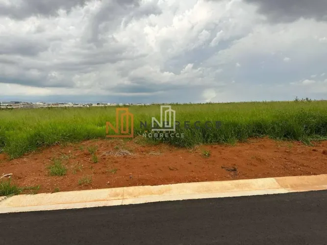 Terreno à venda no Condominio fechado Dona Maria Candida, Indaiatuba, SP.