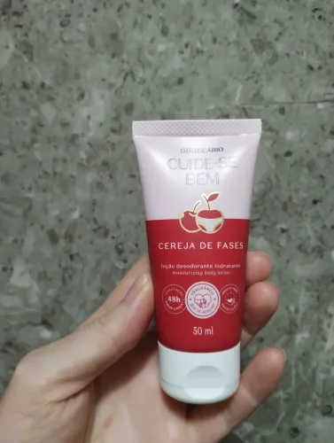Loção desodorante hidratante cereja de fases Cuide-se Bem do O Boticário 50 ml Novo