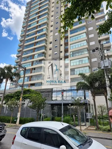 Apartamento com 2 dormitórios e varanda no Jardim Caravelas