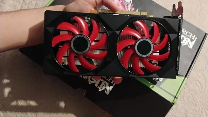Placa de vídeo RX550 XFX 4GB